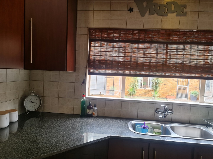 3 Bedroom Property for Sale in Rustenburg Central North West